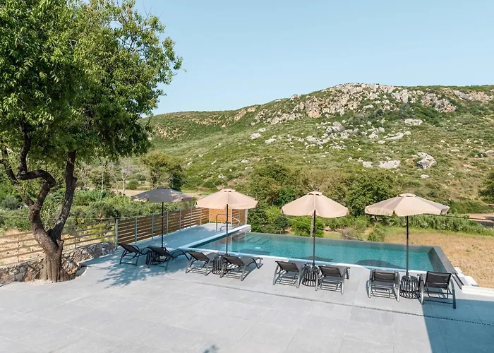 Iphigenia Apartments At Katelios