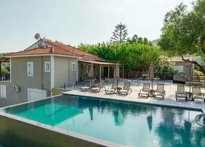 Iphigenia Apartments At Katelios